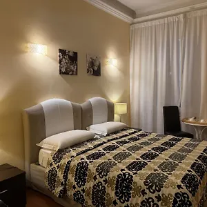 Glamour Center Of Guest house